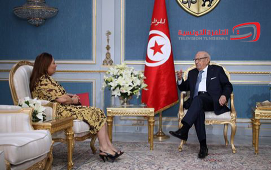 رئيس الجمهورية يستقبل رئيسة الاتحاد التونسي للصناعة والتجارة والصناعات التقليدية رئيس الجمهورية يستقبل رئيسة الاتحاد التونسي للصناعة والتجارة والصناعات التقليدية